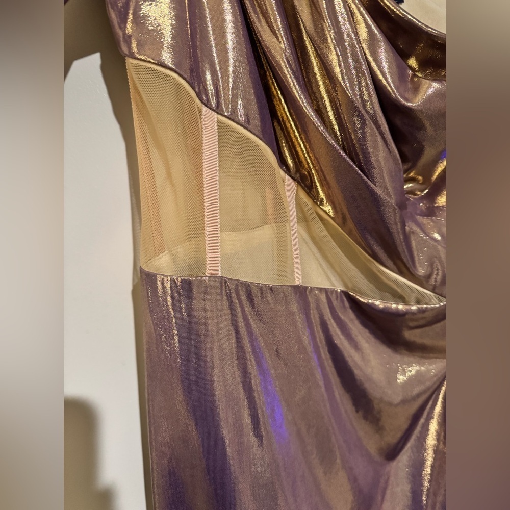 Marchesa Notte One Sleeve Lame Dress Purple Gold Metallic Size 6 Corset EUC - Picture 7 of 8